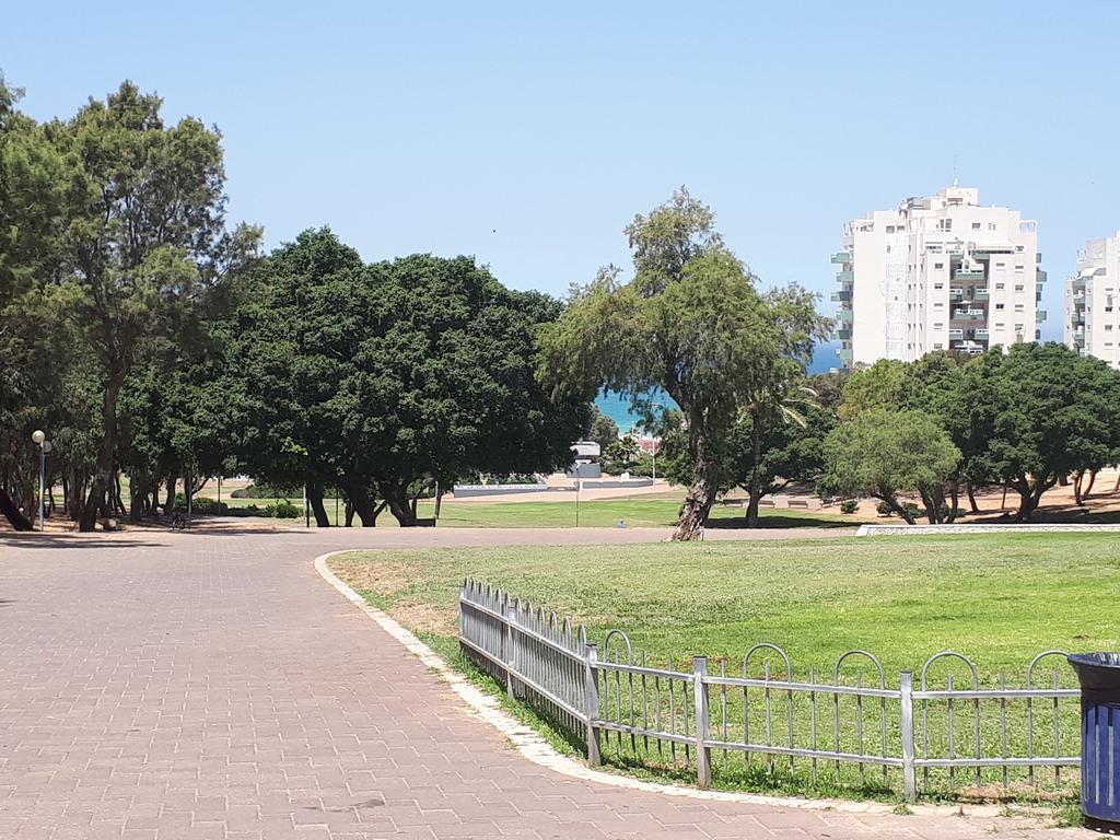 Shave Tsion Apartment In The Center Ashdod Esterno foto